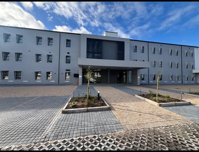 86M² OFFICE TO LET IN PAARDEVLEI